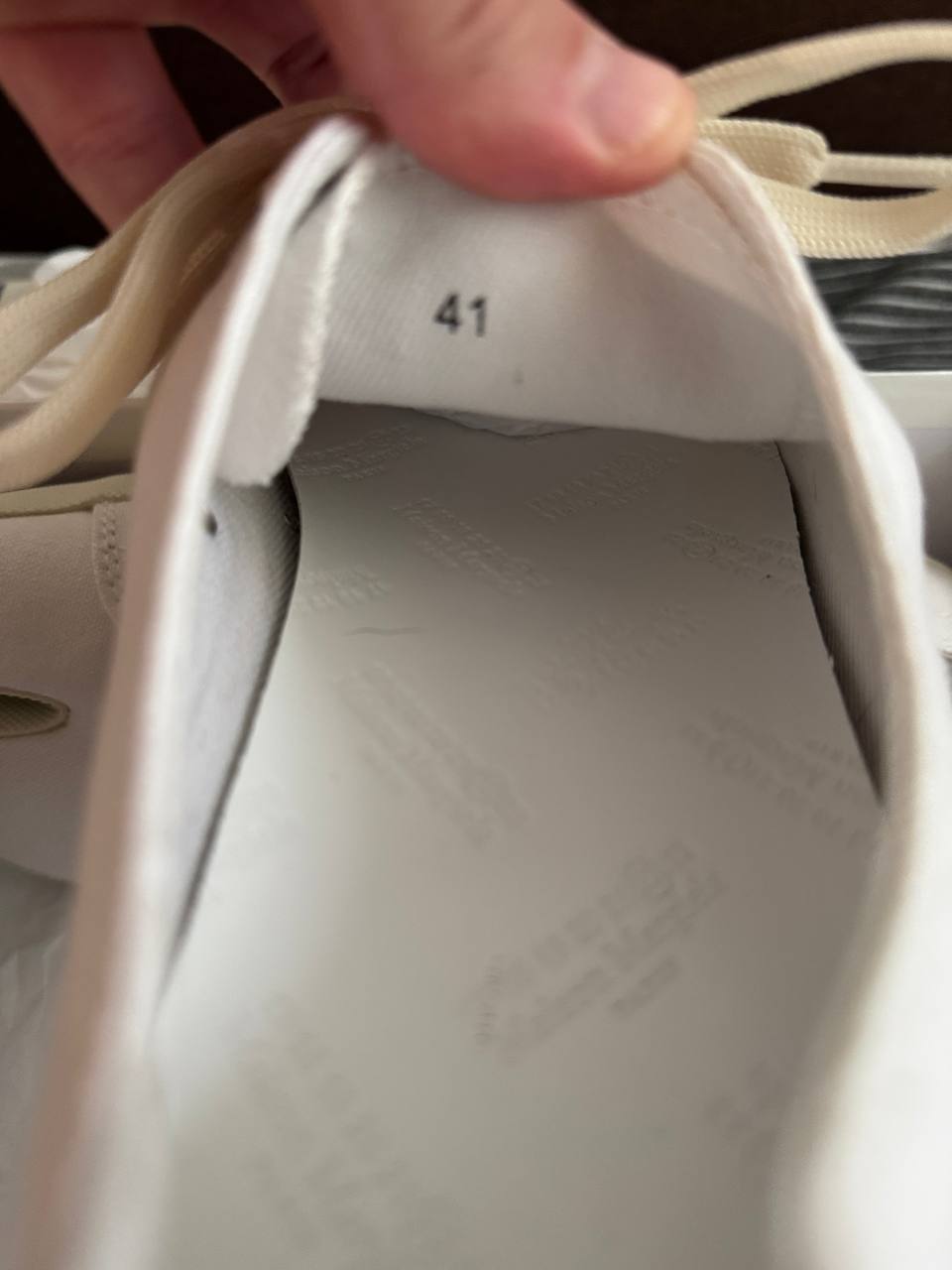 MAISON MARGIELA TABI CANVAS LOW WHITE