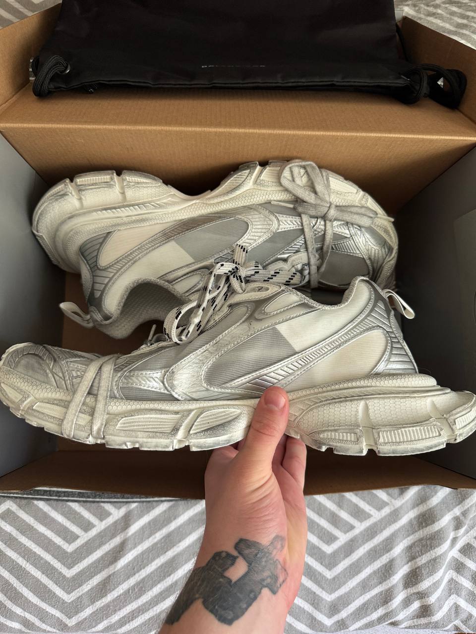 BALENCIAGA 3XL SILVER/WHITE