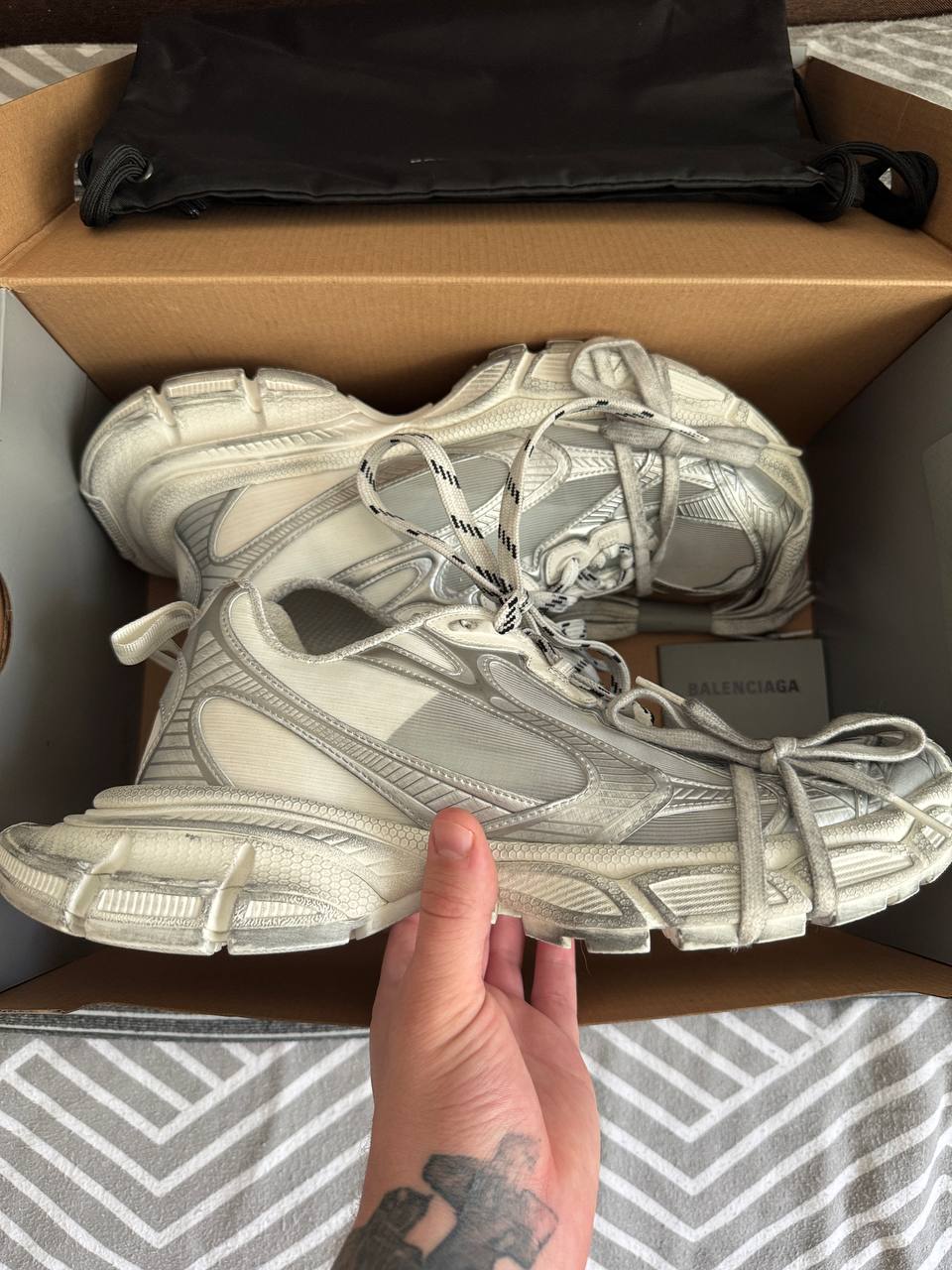 BALENCIAGA 3XL SILVER/WHITE