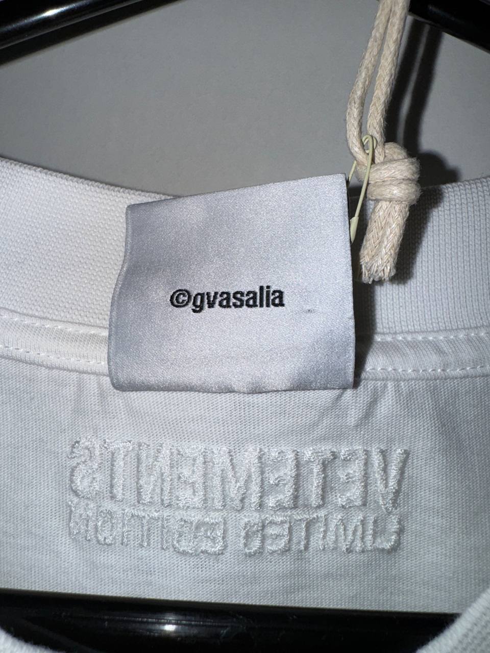 VETEMENTS GVASALIA