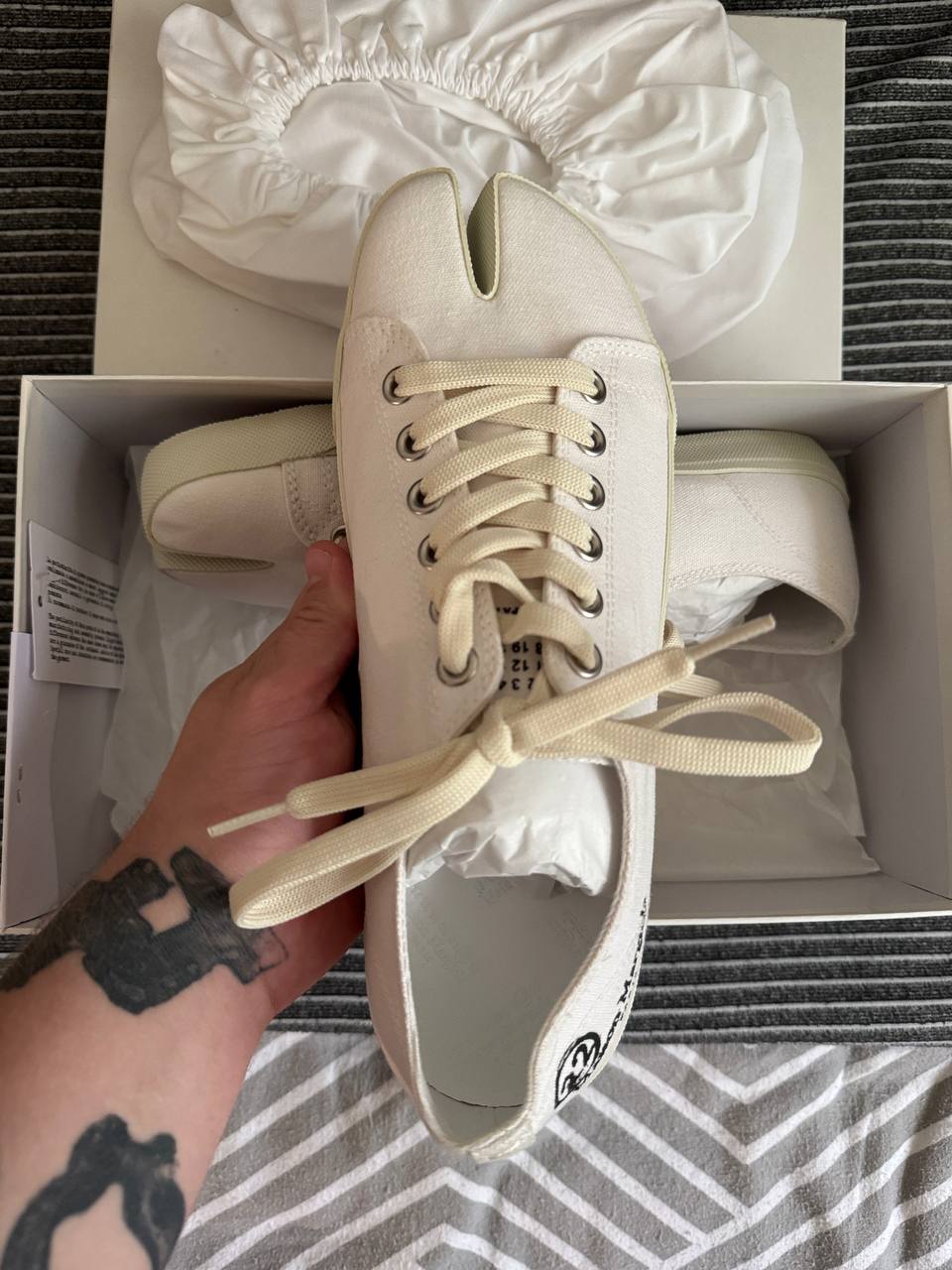 MAISON MARGIELA TABI CANVAS LOW WHITE