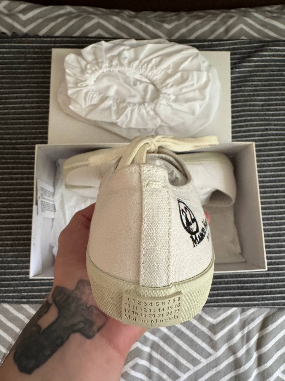 MAISON MARGIELA TABI CANVAS LOW WHITE