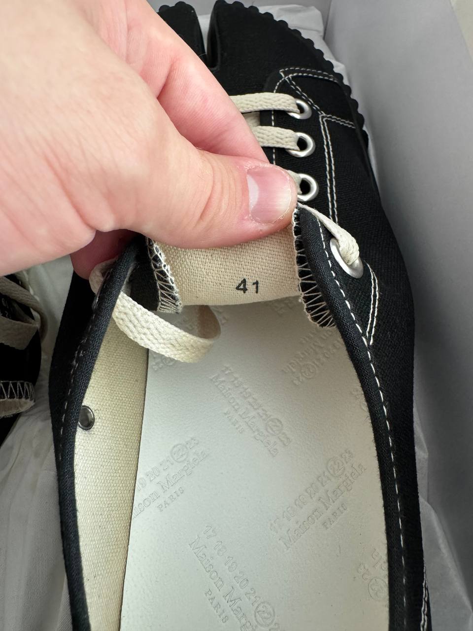 MAISON MARGIELA TABI CANVAS LOW BLACK